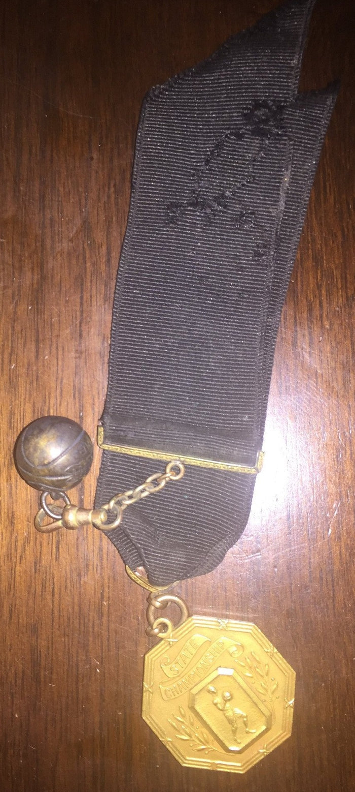 1926 Indiana High School Basketball State Championship Medal, Marion - Vintage Indy Sports