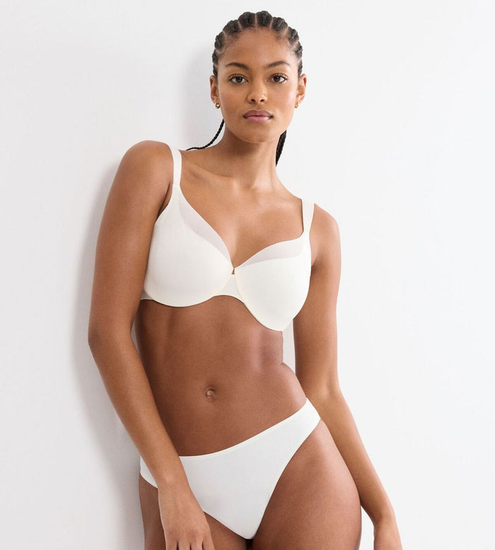 IVORY TRIUMPH BODY MAKE UP ILLUSION CURVE MINIMISER BRA