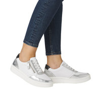 Kendra 05 - Silver/White