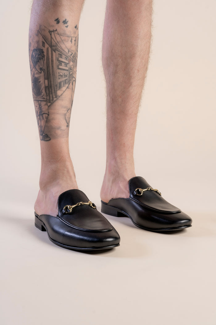 BLACK MULE