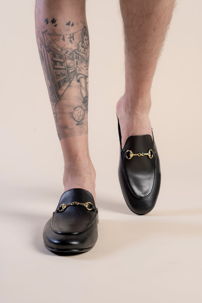 BLACK MULE