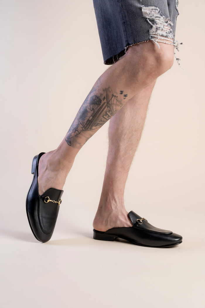BLACK MULE