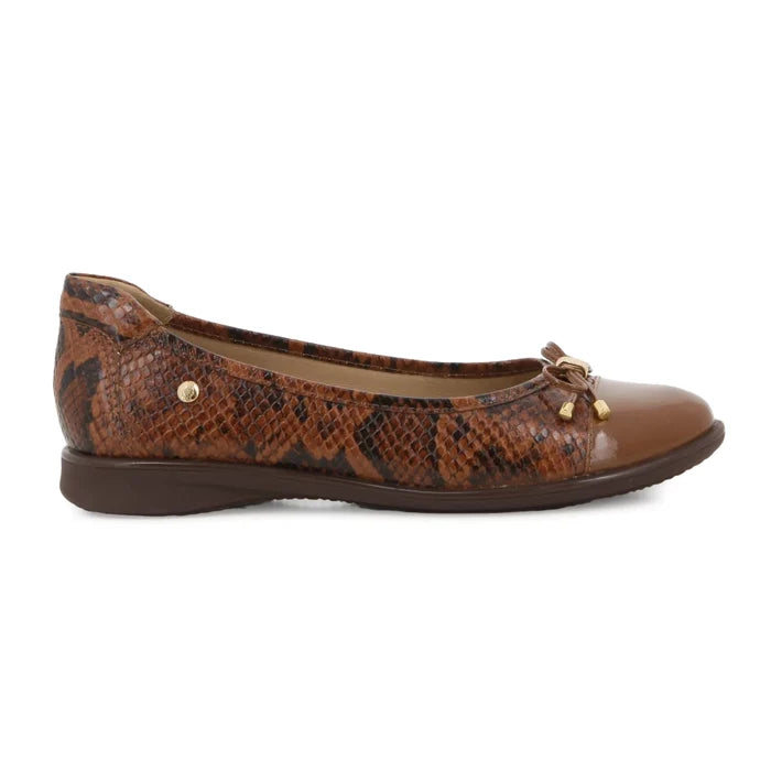 Carli Casual Flats Cognac Print