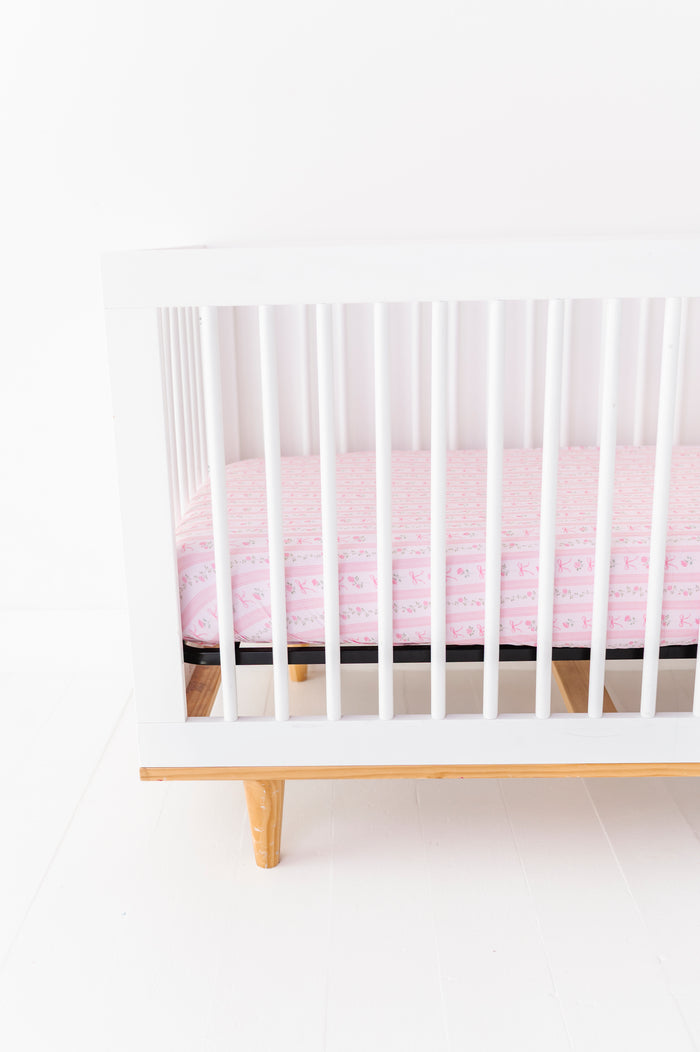 Everything's Coming Up Roses Crib Sheet