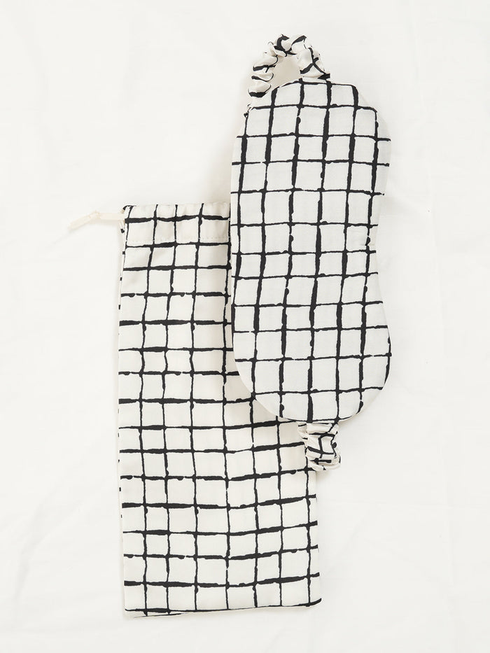 EYE MASK, WHITE CHECKS