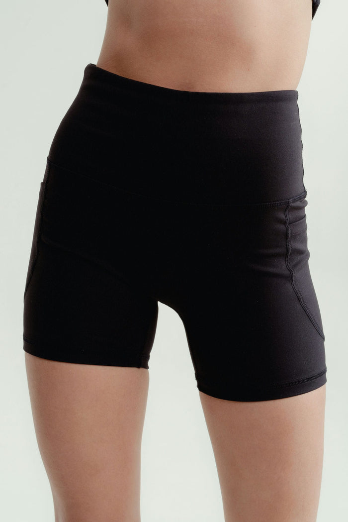 Gaby short