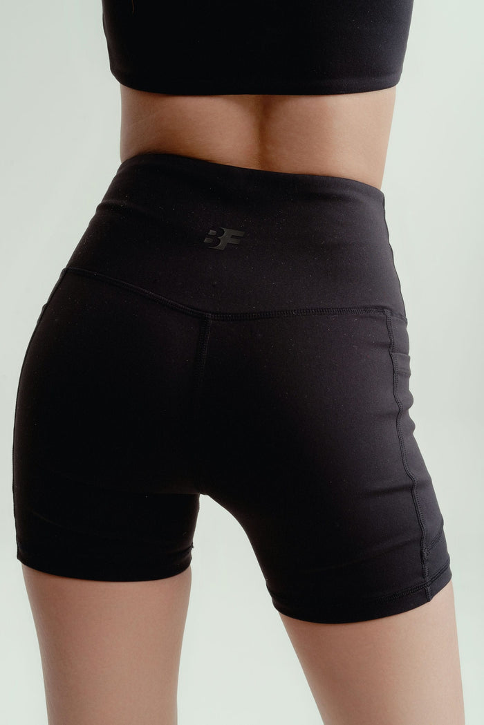 Gaby short