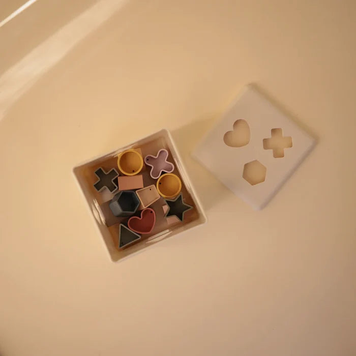 Mushie – Shape Sorting Box