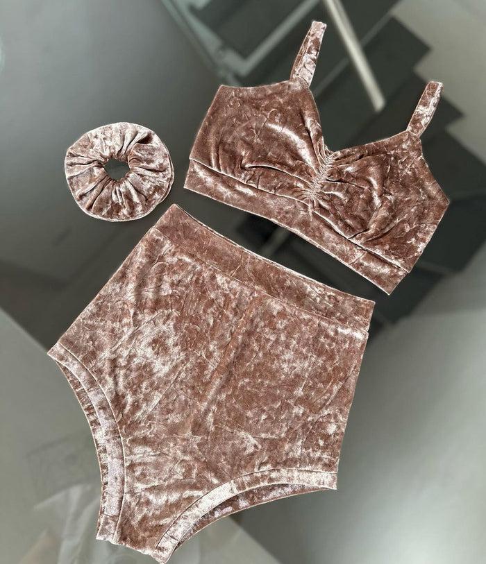 golden Pole dance outfit