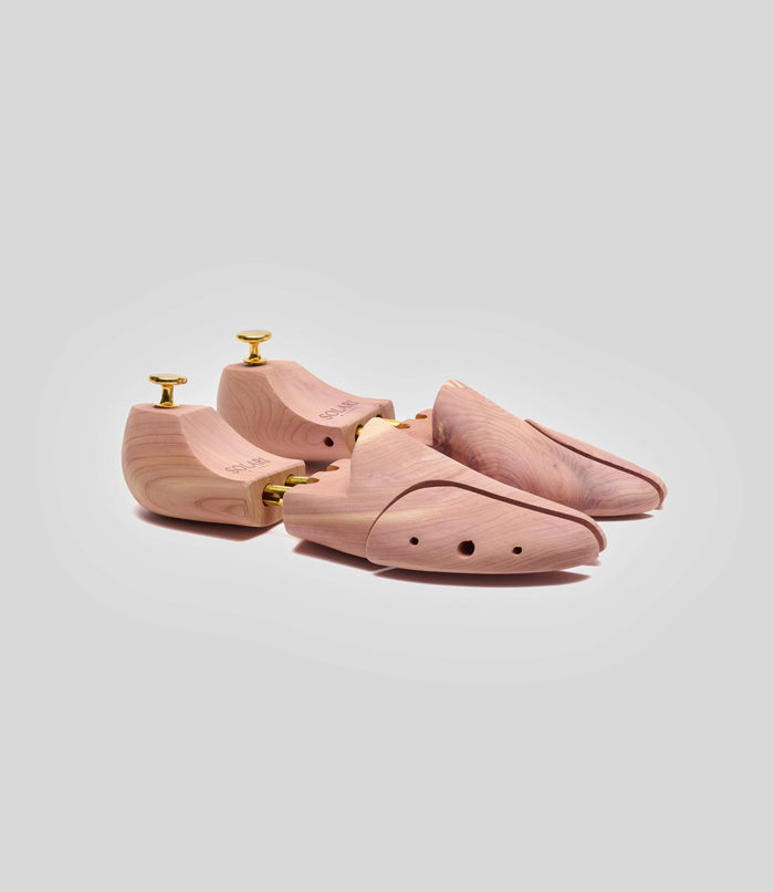 Premium cedar wood shoe trees by Solari Milano, ideal for premium vegan shoes, made in Italy