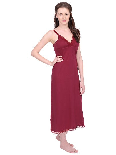 M / Maroon