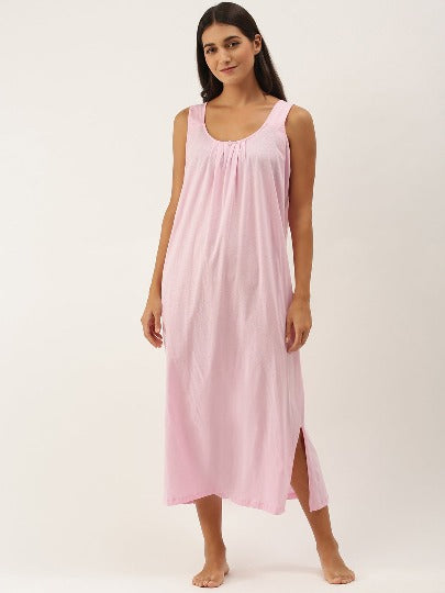 M / Pink