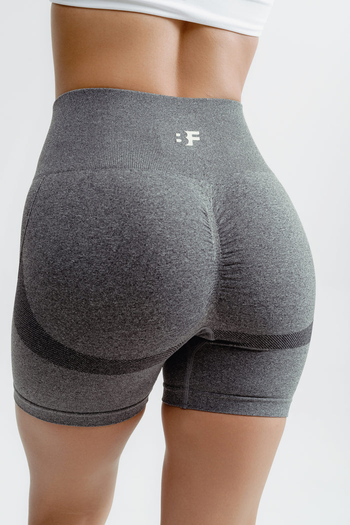 Susi scrunch shorts