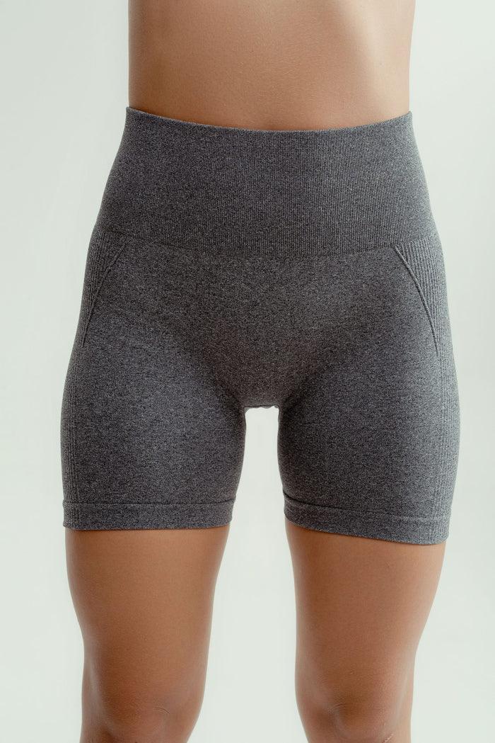 Susi scrunch shorts