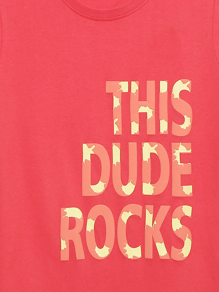 THIS DUDE ROCKS