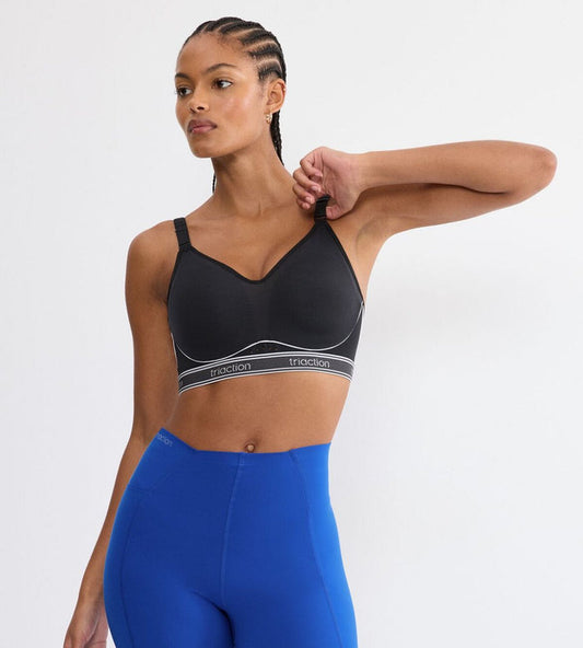 BLACK TRIUMPH TRIACTION CARDIO BREEZE SPORTS BRA