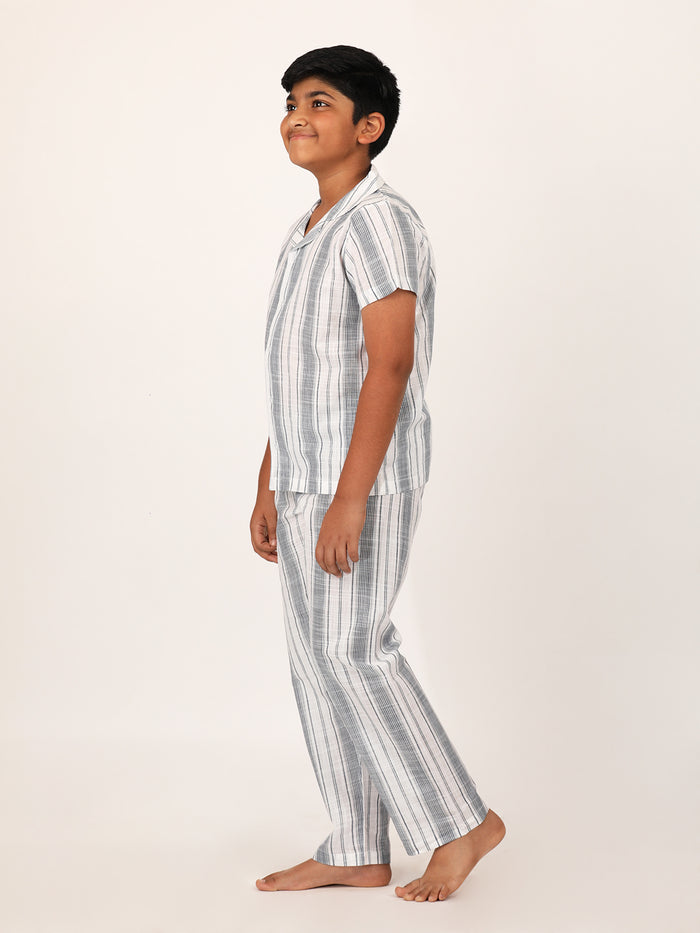 WHITE/BLUE STRIPE