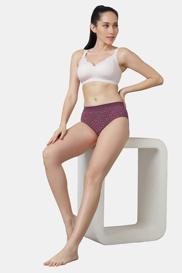 Women’s Ribbed Waist Cotton Panties – Soft & Breathable Printed Briefs for Everyday Comfort (Pack of 3)